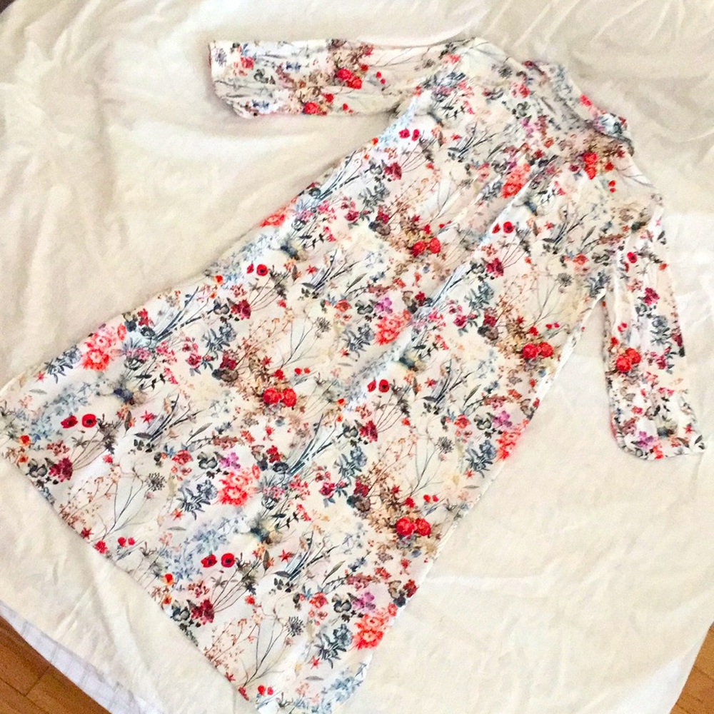 Floral Shift Dress - Picture 4 of 12